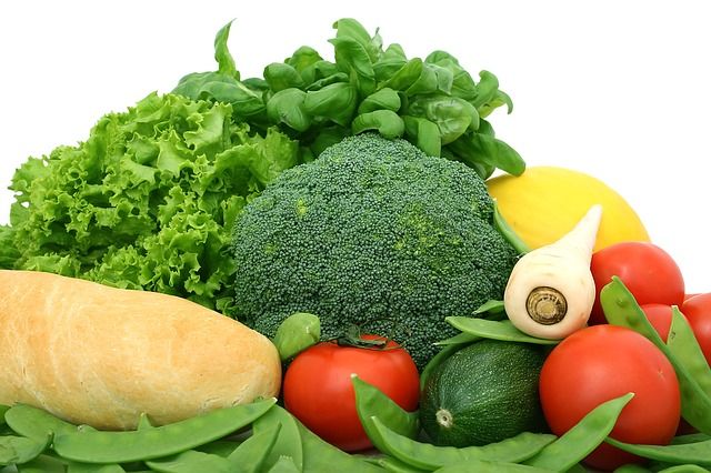 Zelenina - brokolica, paradajky, fazuľové struky